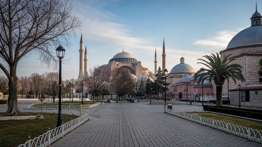 Ayasofya Camii ve Sultanahmet Meydanı çevresi