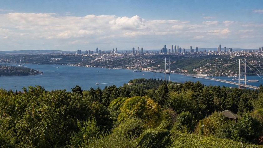 Çamlıca Tepesi