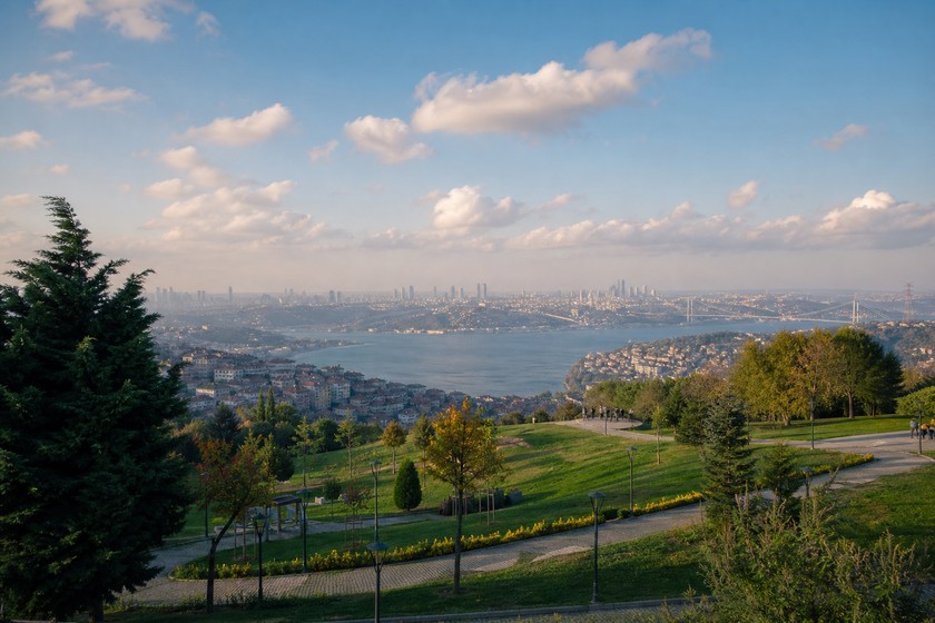 Çamlıca Tepesi açık hava manzarası