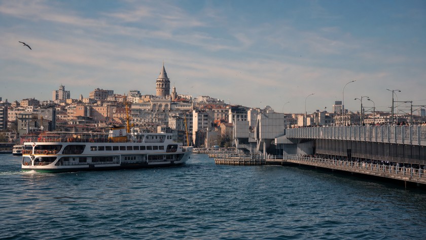 Eminönü Galata geçişi