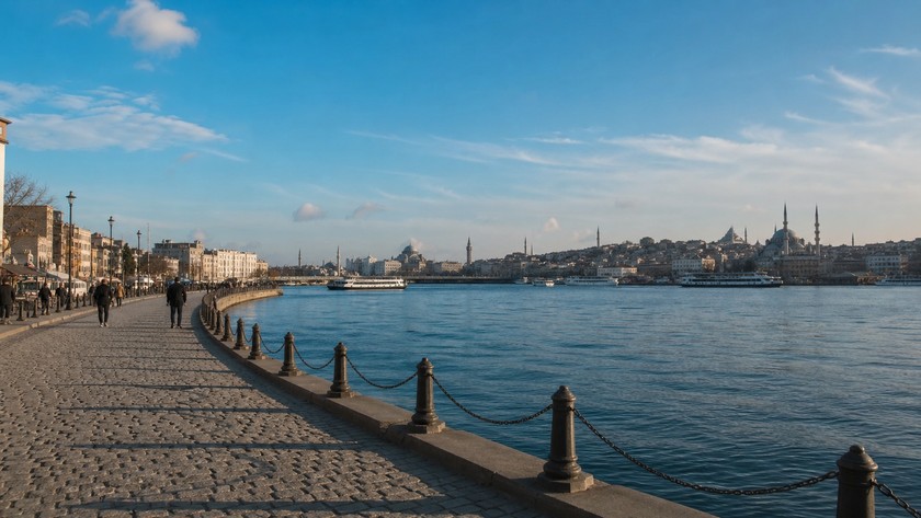 Karaköy Sahili