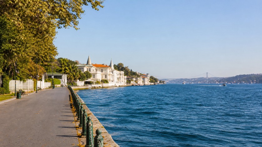 Kuruçeşme Sahili