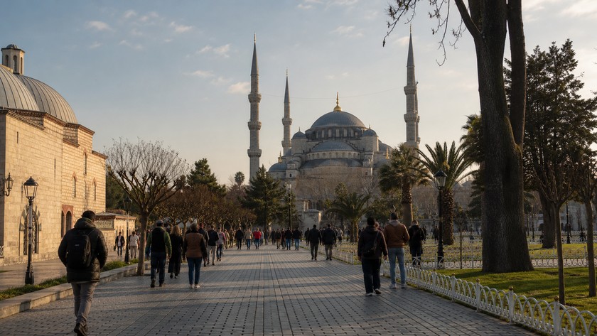 Sultanahmet Camii çevresinde Tarihi Yarımada gezi rotası
