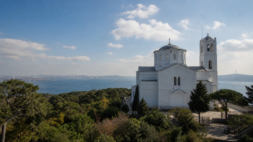 Aya Yorgi Kilisesi Rehberi: Büyükada'da Tarih, Yürüyüş ve Manzara
