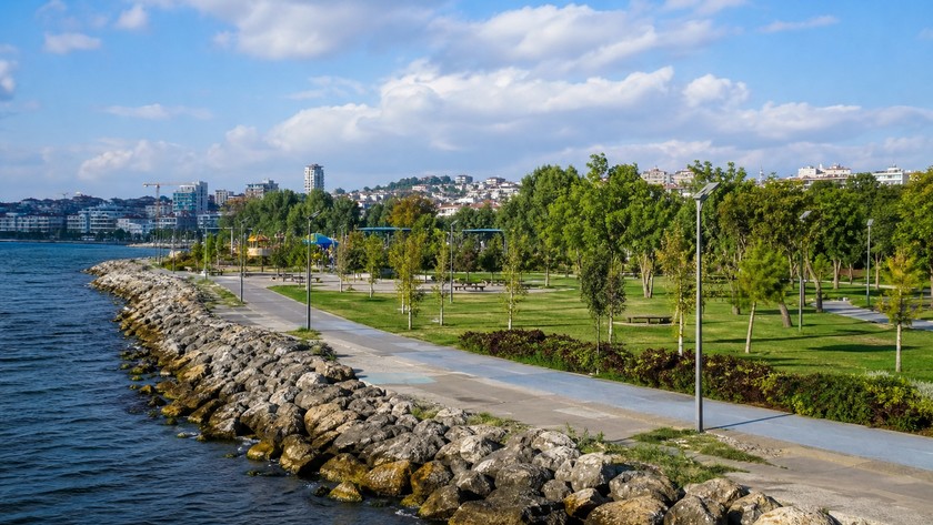 Fenerbahçe Parkı Rehberi: Sahil, Yeşil Alan ve Kadıköy Rotası