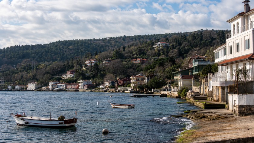 Garipçe Köyü Rehberi: Sahil, Köy Dokusu ve Sarıyer Rotası