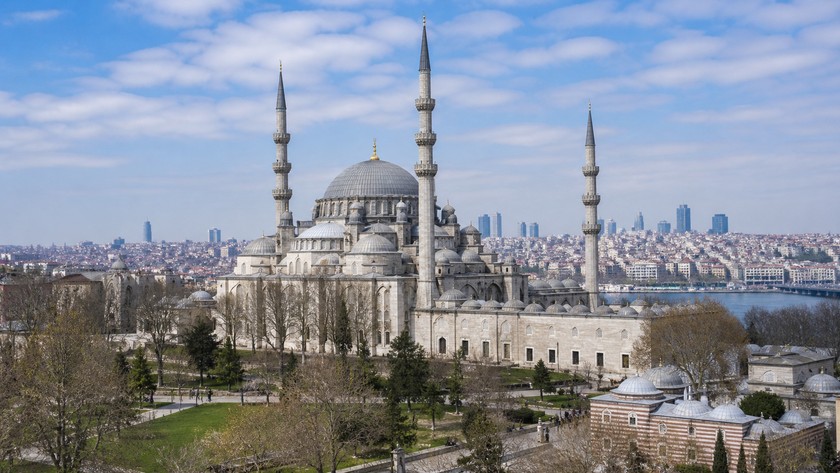 Süleymaniye Camii Rehberi: Tarihi Yapı, Haliç Manzarası ve Fatih Rotası