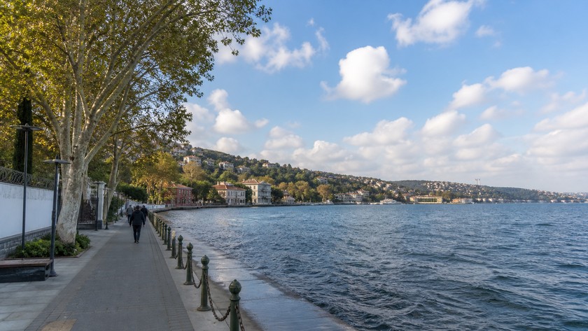 Tarabya Sahili yürüyüşü