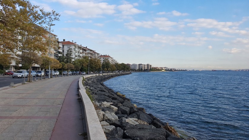 Yeşilköy Sahili Rehberi: Kıyı Yürüyüşü, Mahalle ve Bakırköy Rotası