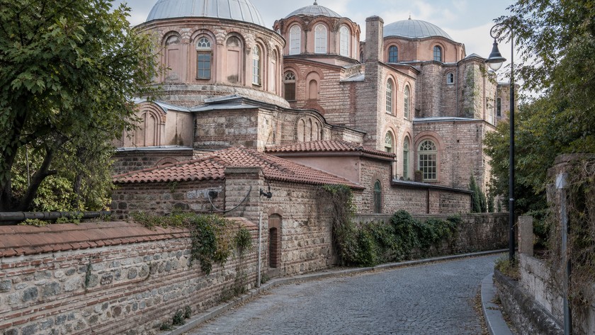 Zeyrek Camii Rehberi: Tarihi Doku, Manzara ve Fatih Rotası