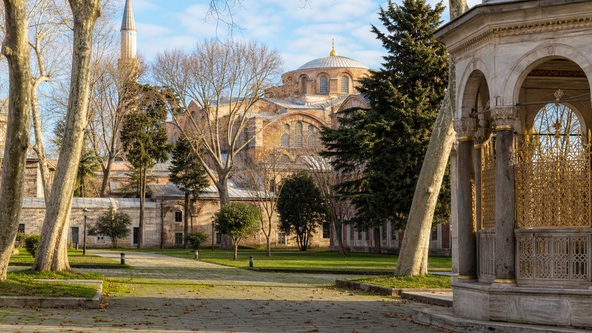 Aya İrini Topkapı