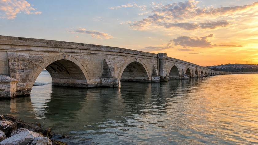 Kanuni Sultan Süleyman Köprüsü