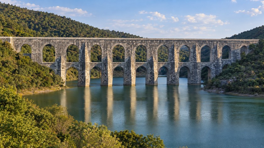 Kemer gözleri ve taş işçiliği